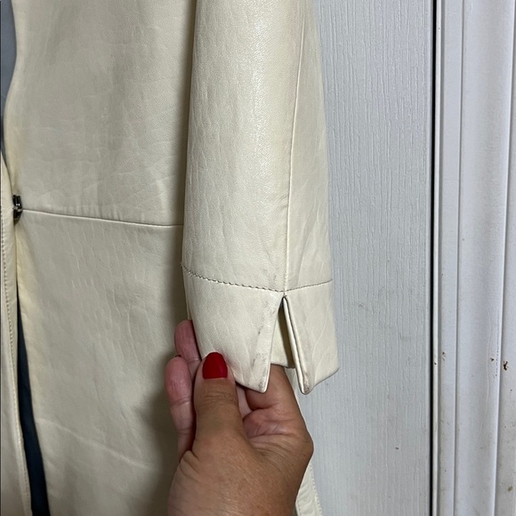 Italian Leather Off White Belted Coat - Picture 15 of 16